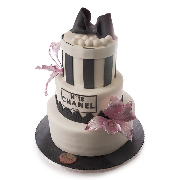 Chanel torta za 18. rođendan