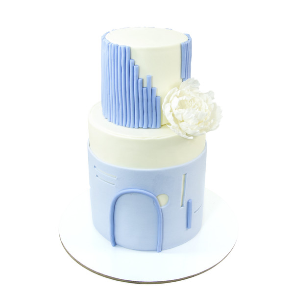 Plavo bela elegantna torta