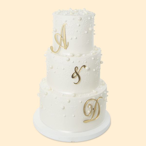 Biserna torta sa inicijalima